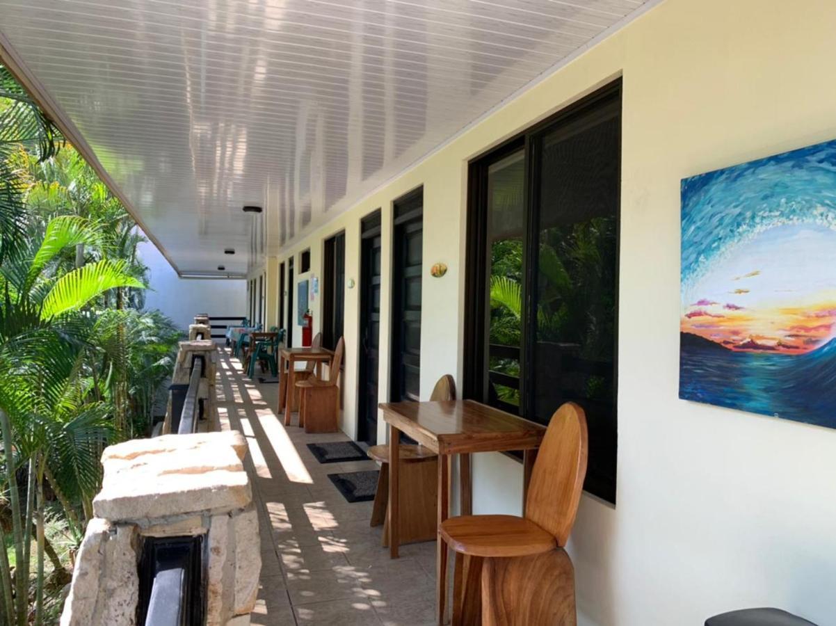 La Sirena Playa Jaco Hotel ภายนอก รูปภาพ